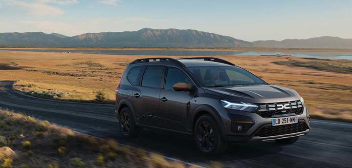 Nous vendons plusieurs marques de voitures d’occasion entièrement révisées. 